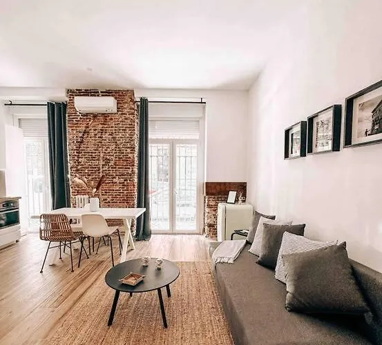 Nice Studio In Lavapies, Downtown Madrid